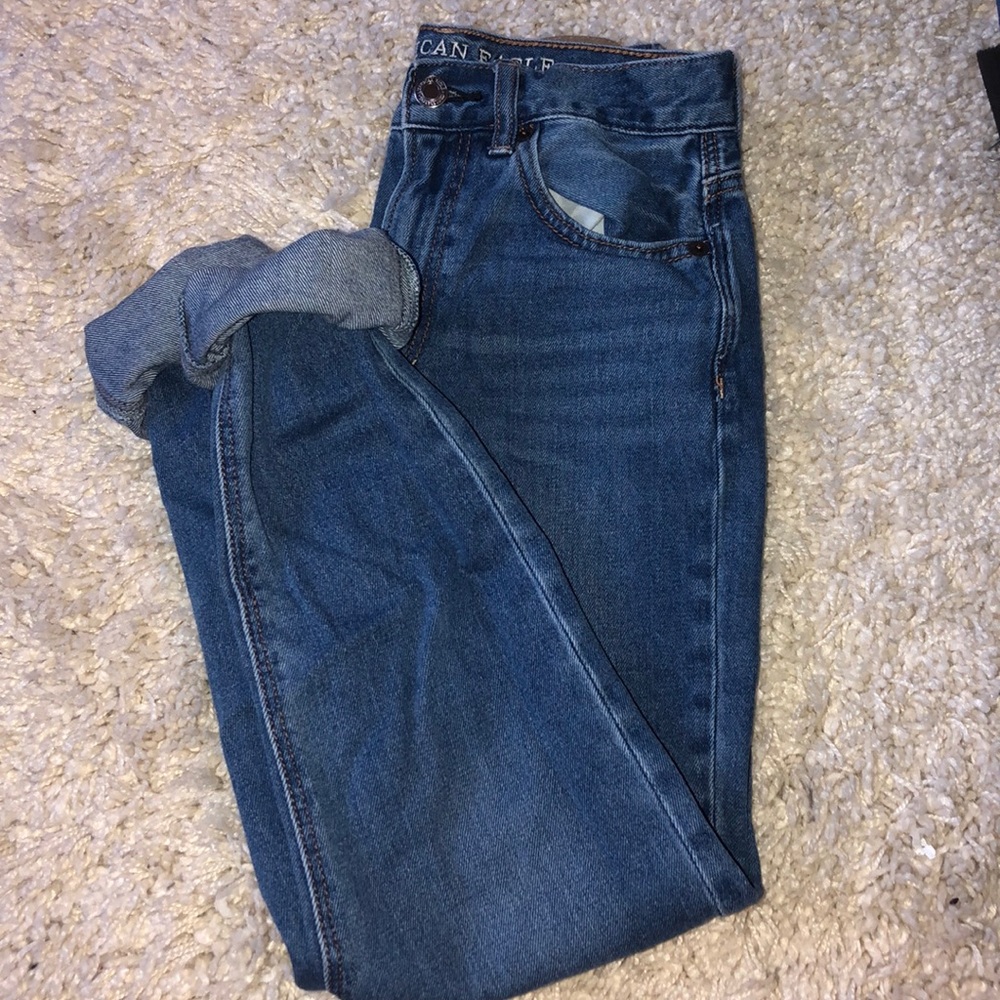 American Eagle High rise mom jeans